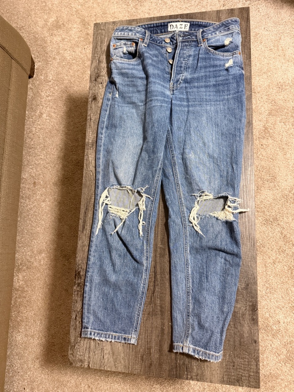 DAZE Women's Boyfriend Ripped Blue Jeans